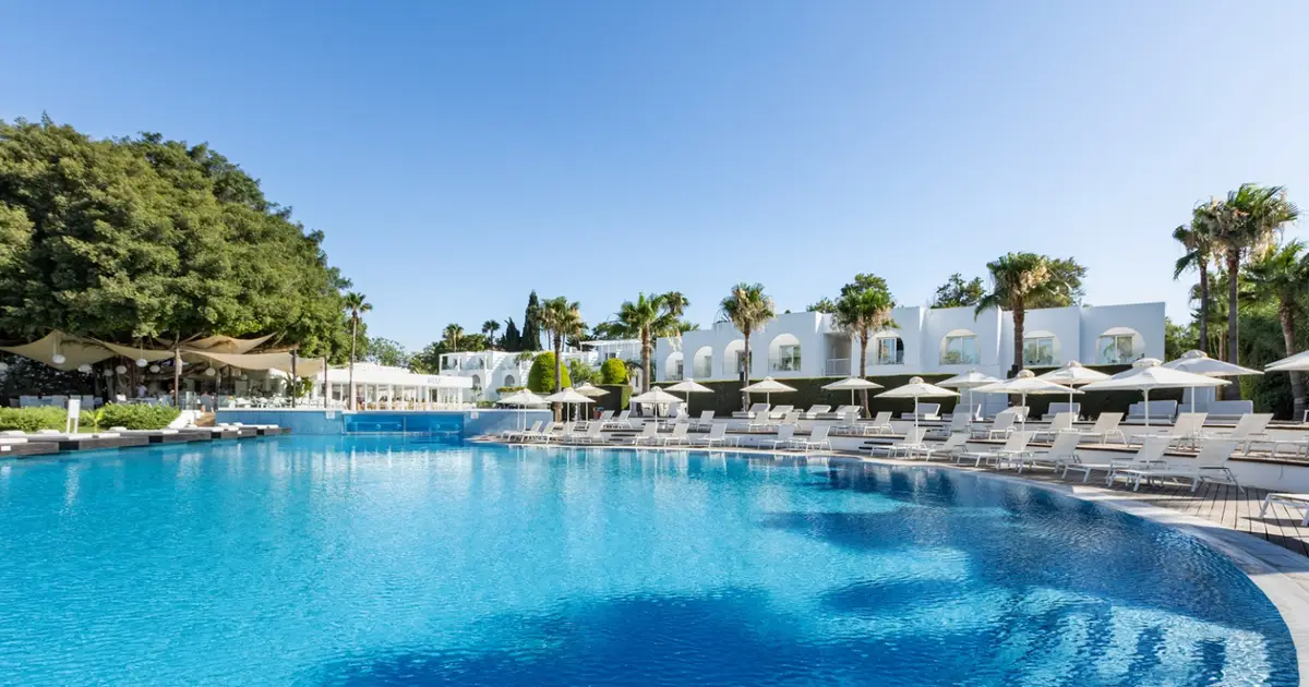 So Nice Beach Resort
