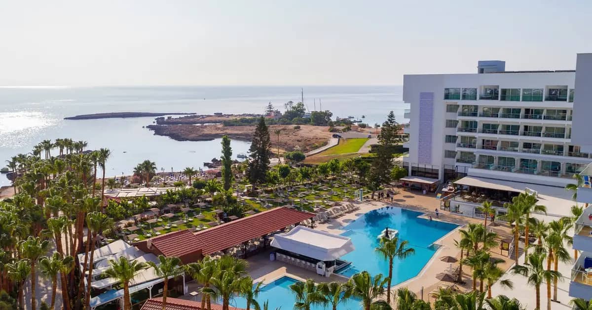 Cavo Maris Beach Hotel