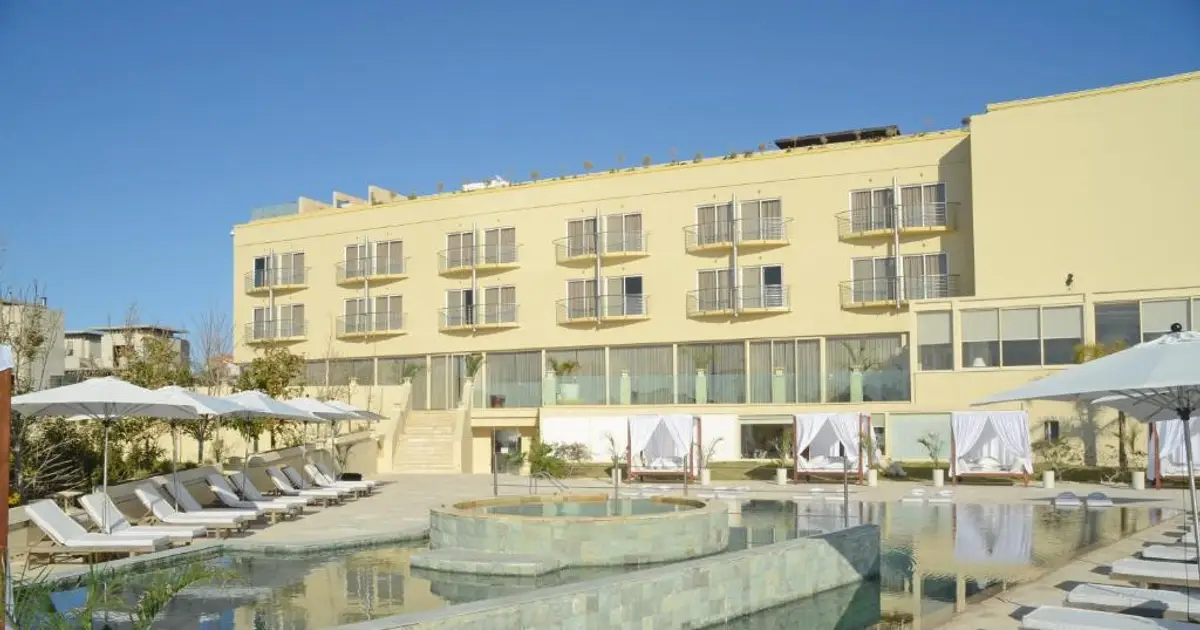 E Hotel Spa And Resort