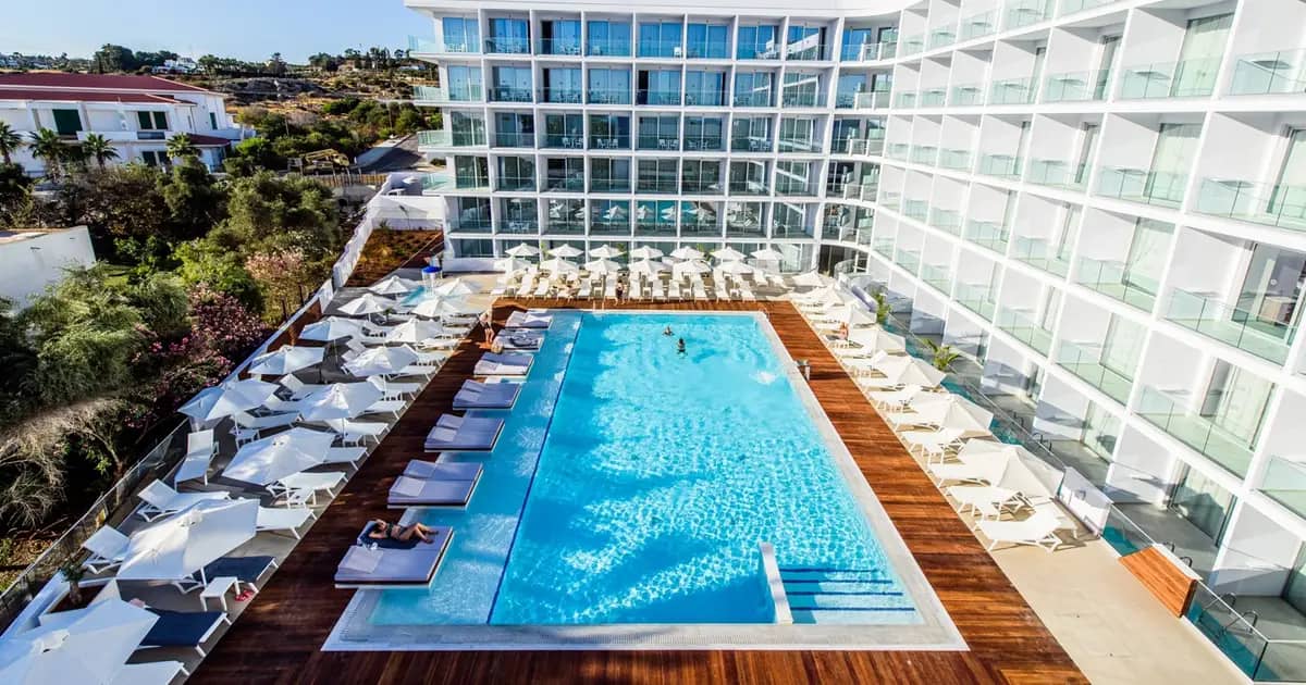 Eleana Hotel