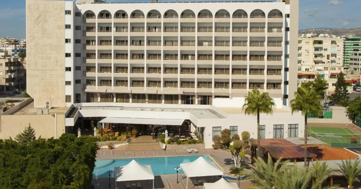 Ajax Hotel