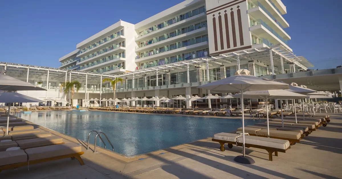 Constantinos The Great Hotel