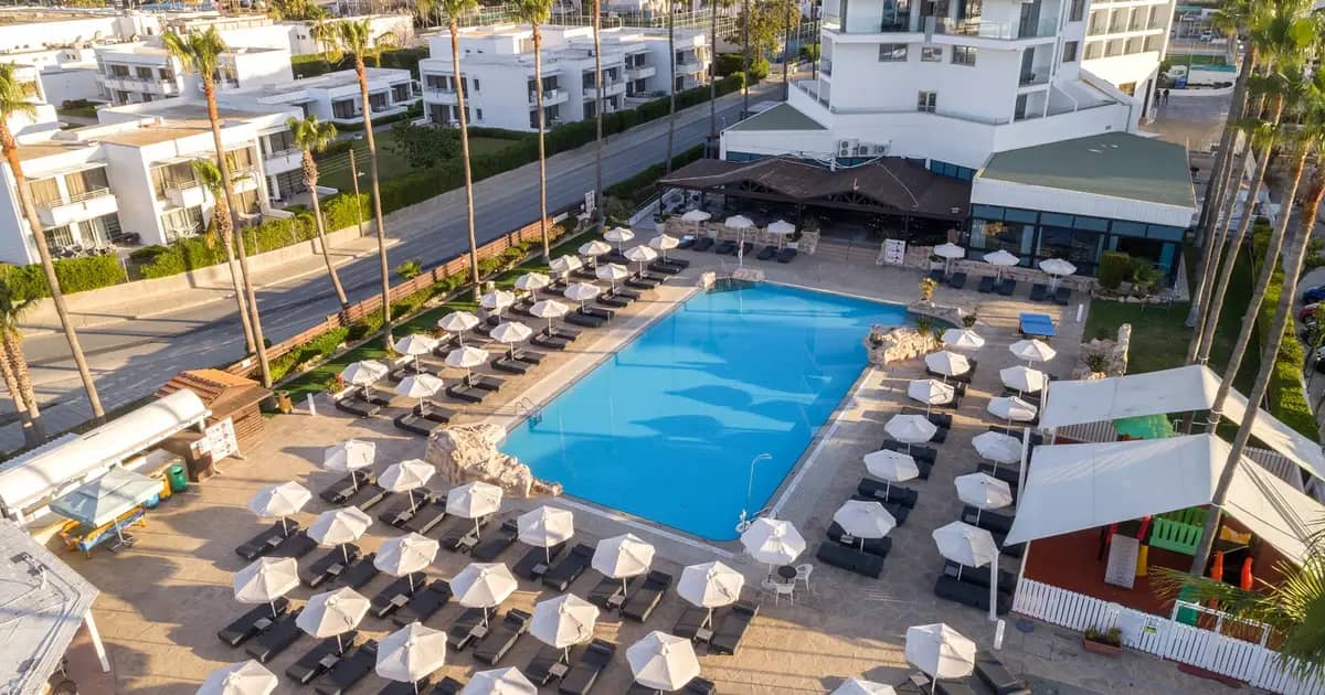 Pavlo Napa Hotel